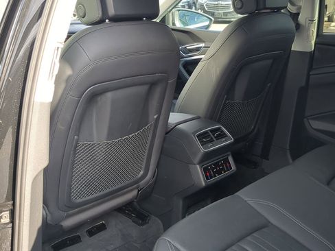 Used 2019 Audi e-tron Premium Plus image 23