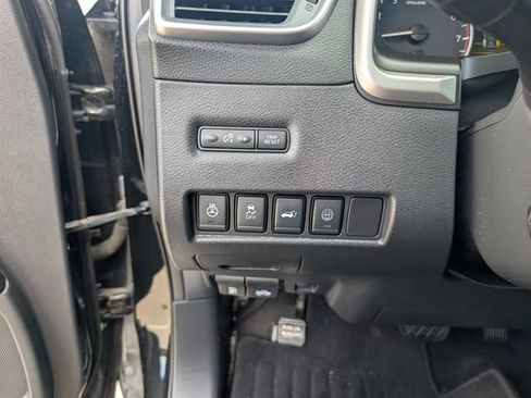 Used 2019 Nissan Murano Platinum w/ Cargo Package FWD image 11