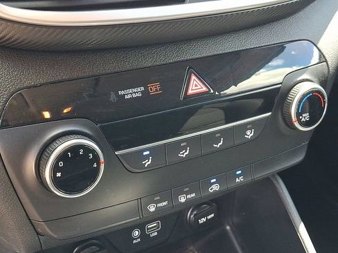 Used 2019 Hyundai Tucson SE AWD/4WD image 16