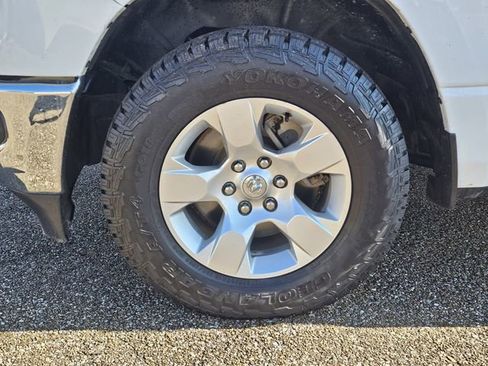 Used 2019 RAM 1500 Big Horn image 30