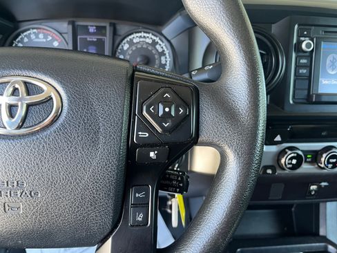 Used 2018 Toyota Tacoma SR w/ SR Convenience Package RWD image 18