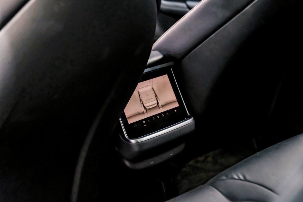 Used 2022 Tesla Model S AWD/4WD image 48