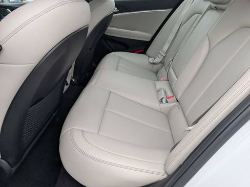 Used 2023 Genesis G70 2.0T RWD image 27