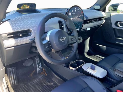 New 2026 MINI Cooper 2-Door Hardtop FWD image 8