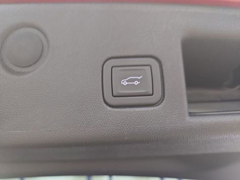 Used 2024 Chevrolet Equinox LT image 15