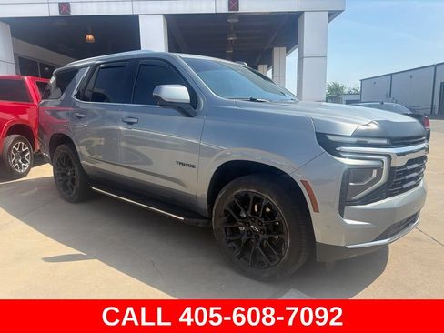 Used 2025 Chevrolet Tahoe LS AWD/4WD image 1