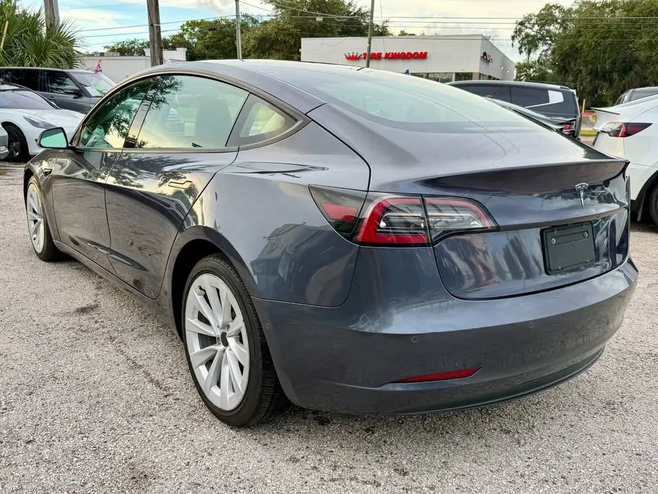 Used 2022 Tesla Model 3 RWD image 6