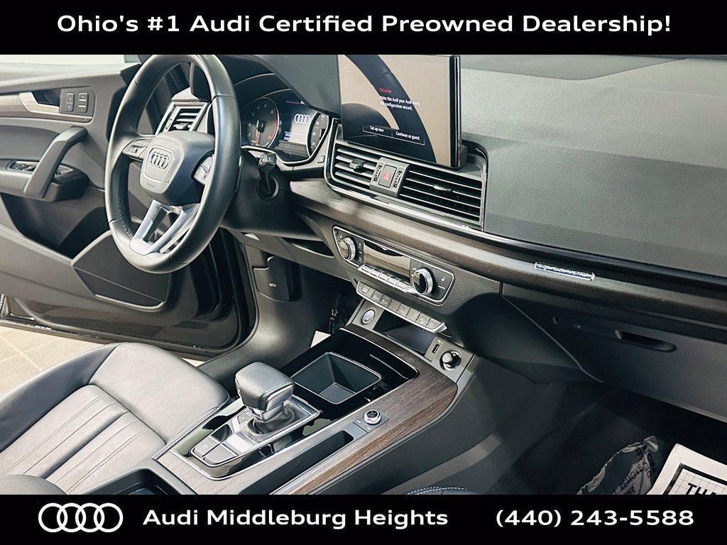 Used 2023 Audi Q5 2.0T Premium w/ Convenience Package AWD/4WD image 11