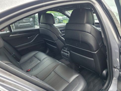 Used 2013 BMW M5 RWD image 23