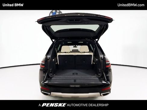 Used 2023 BMW X7 xDrive40i w/ Premium Package image 15
