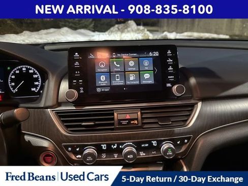 Used 2022 Honda Accord Touring image 10