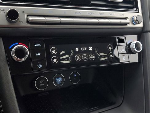 New 2026 Genesis G70 2.5T Prestige image 21