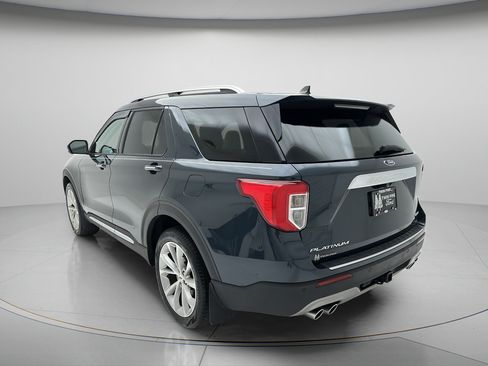 Used 2023 Ford Explorer Platinum w/ Technology Package AWD/4WD image 7