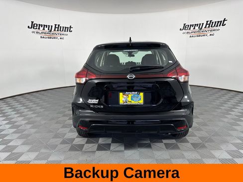 Used 2024 Nissan Kicks S image 6