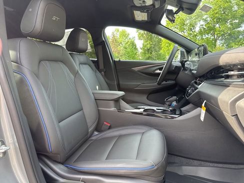 New 2026 Buick Envista Sport Touring w/ Convenience I Package FWD image 10