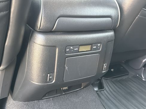 Used 2018 INFINITI QX80 4WD w/ Driver Assistance Package image 11