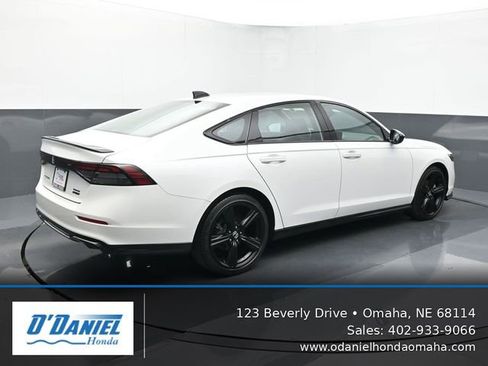 Used 2023 Honda Accord Sport image 6