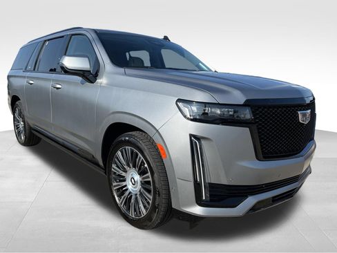Used 2023 Cadillac Escalade ESV Sport Platinum RWD image 3