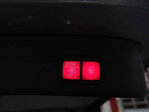 Used 2015 Mercedes-Benz GL 450 4MATIC w/ Parking Assist Package image 11