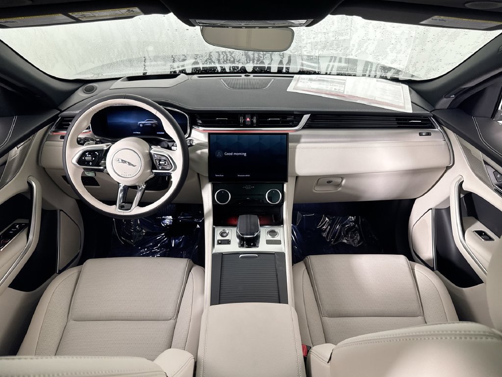 Used 2026 Jaguar F-PACE R-Dynamic S AWD/4WD image 19