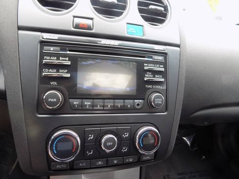Used 2013 Nissan Altima 2.5 S w/ Premium Pkg FWD image 15