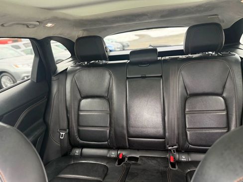 Used 2019 Jaguar F-PACE Prestige image 20
