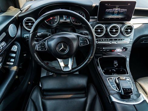 Used 2018 Mercedes-Benz GLC 300 4MATIC Coupe image 29