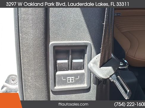 Used 2017 Land Rover Discovery HSE AWD/4WD image 44
