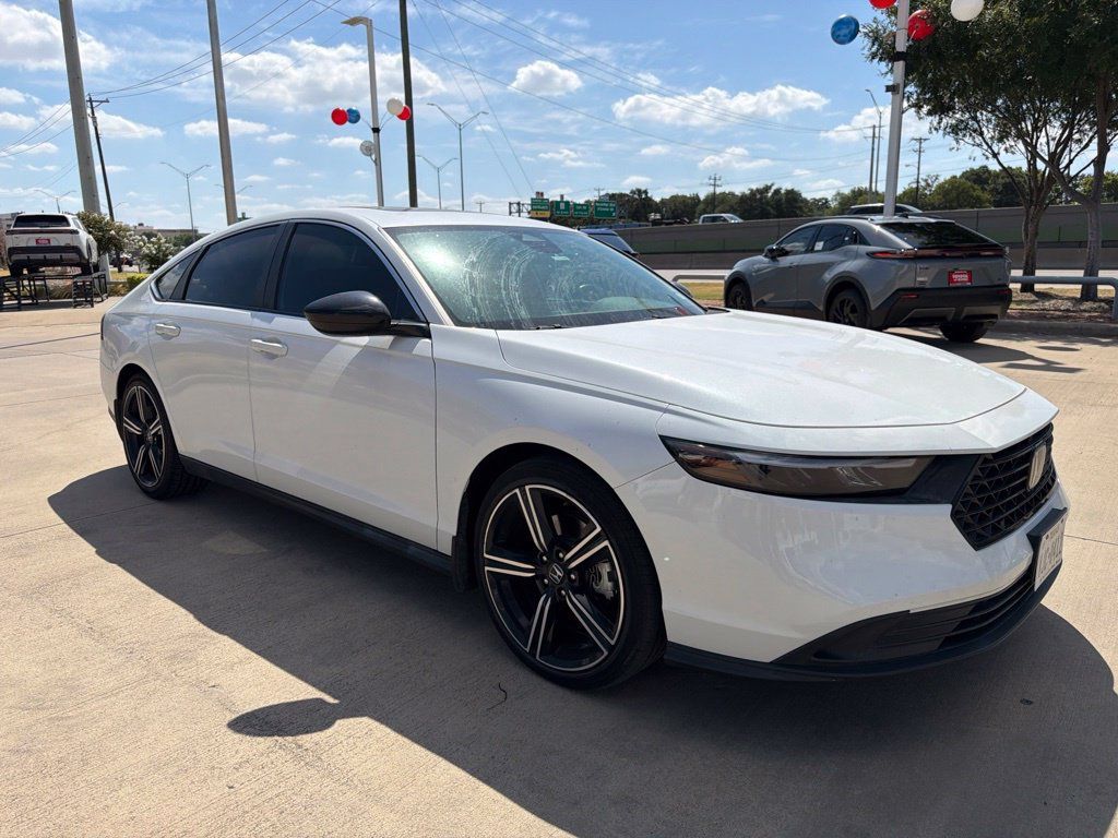 Used 2023 Honda Accord Sport image 9