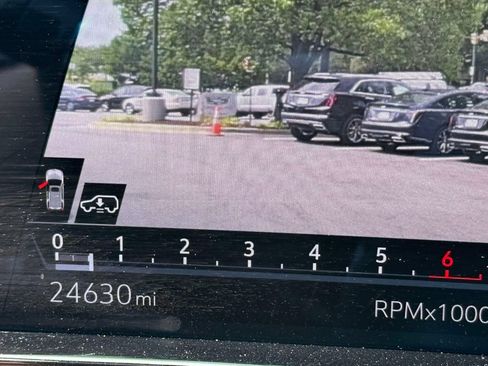 Used 2023 Cadillac Escalade Premium Luxury w/ Performance Package AWD/4WD image 5