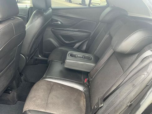 Used 2020 Buick Encore Preferred AWD/4WD image 5