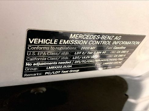 Used 2020 Mercedes-Benz GLC 300 4MATIC image 31