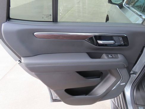 New 2026 Chevrolet Tahoe Premier w/ Sun And Tow Package AWD/4WD image 29