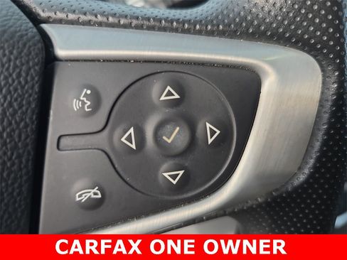 Used 2024 GMC Terrain SLE image 18