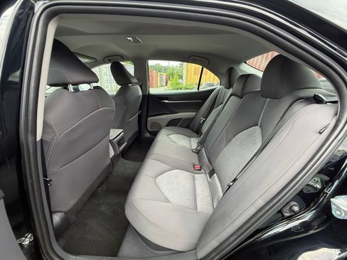 Used 2022 Toyota Camry LE FWD image 23