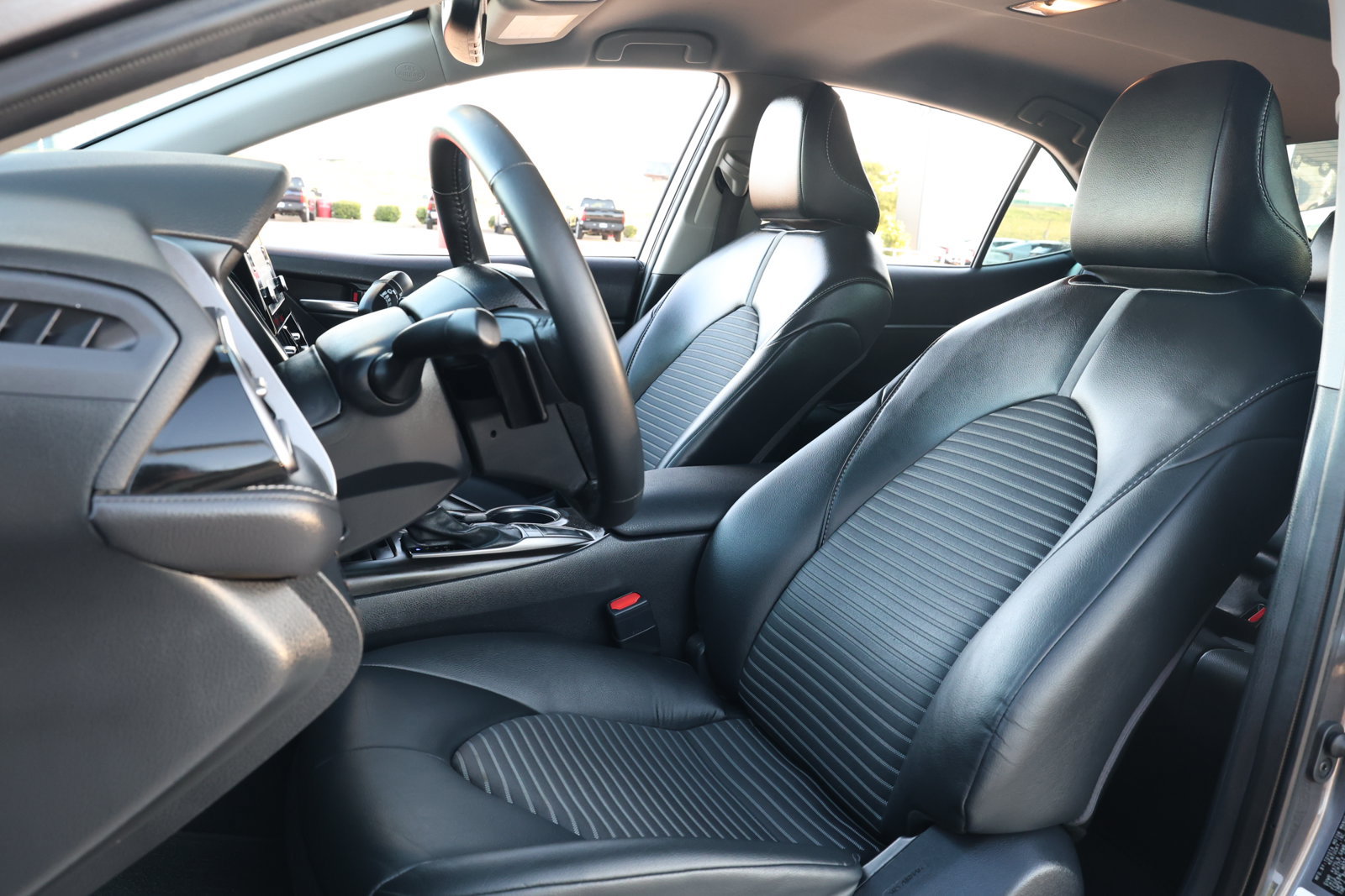 Used 2024 Toyota Camry SE w/ Convenience Package FWD image 27