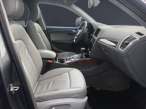 Used 2016 Audi Q5 2.0T Premium Plus w/ Technology Package AWD/4WD image 15