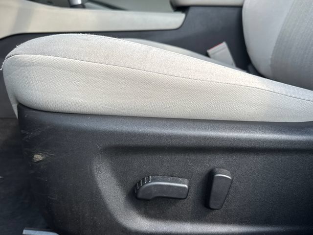 Used 2025 Nissan Altima 2.5 SV FWD image 14