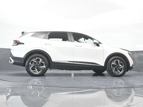 Used 2025 Kia Sportage LX FWD image 55