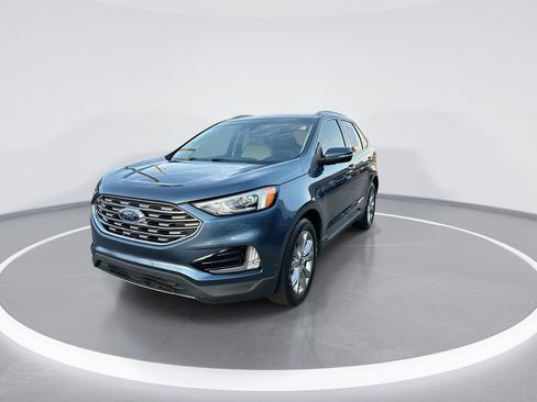 Used 2019 Ford Edge Titanium image 4