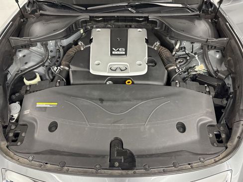 Used 2019 INFINITI Q70 Luxe image 33