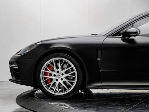 Used 2018 Porsche Panamera Turbo Sport Turismo image 6