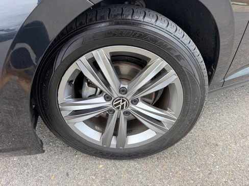 Used 2023 Volkswagen Jetta SE FWD image 25
