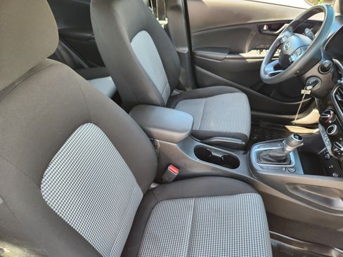 Used 2023 Hyundai Kona SE AWD/4WD image 10