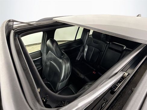 Used 2024 Jeep Grand Cherokee Limited image 22