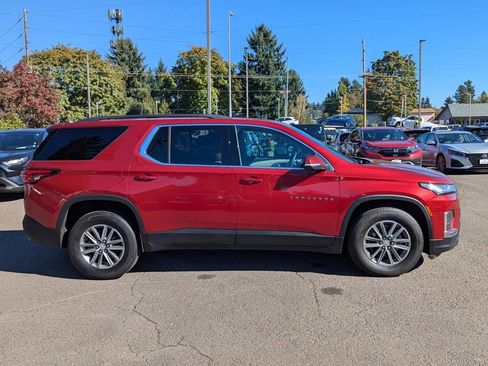 Used 2022 Chevrolet Traverse LT image 6
