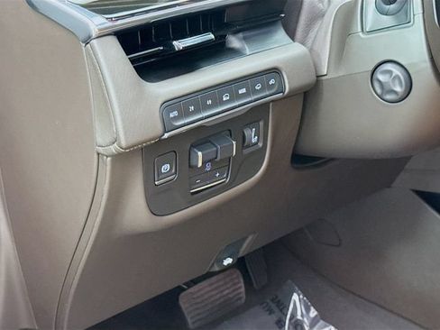 Used 2024 Cadillac Escalade Sport w/ Touring Package AWD/4WD image 11