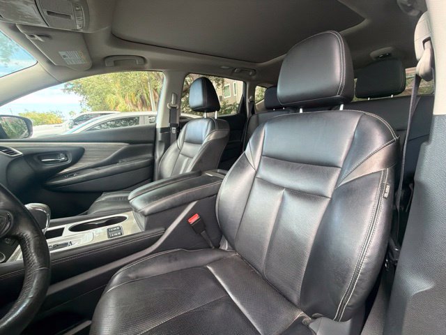 Used 2018 Nissan Murano SL w/ Moonroof Package FWD image 2