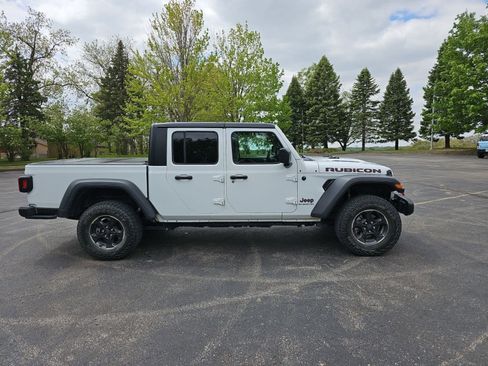 Used 2022 Jeep Gladiator Rubicon AWD/4WD image 7