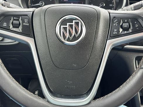 Used 2020 Buick Encore Preferred w/ Safety Package image 25